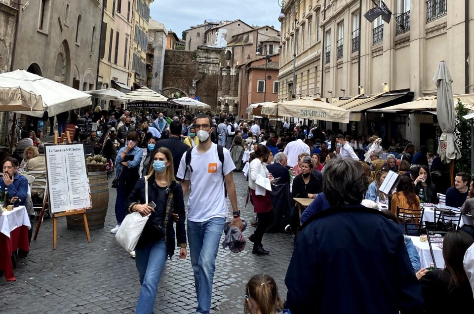 rome-s-jewish-ghetto-rome-s-crispy-artichoke-top-rome-food-tours
