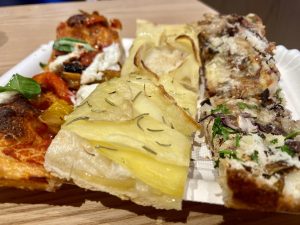 Oizza slices